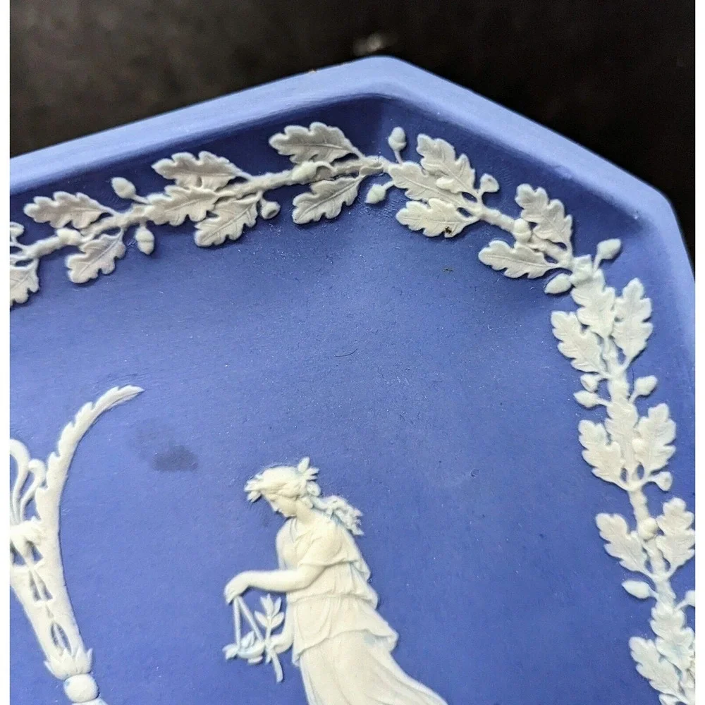 Vintage Wedgwood Blue Jasperware 10.5